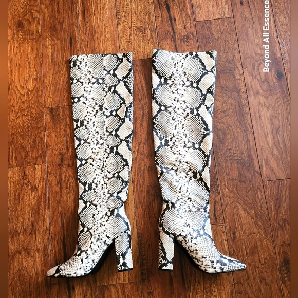 SOLD-Call It Spring Like New Syntheic Snake Skin High Knee Boots - Picture 4 of 12
